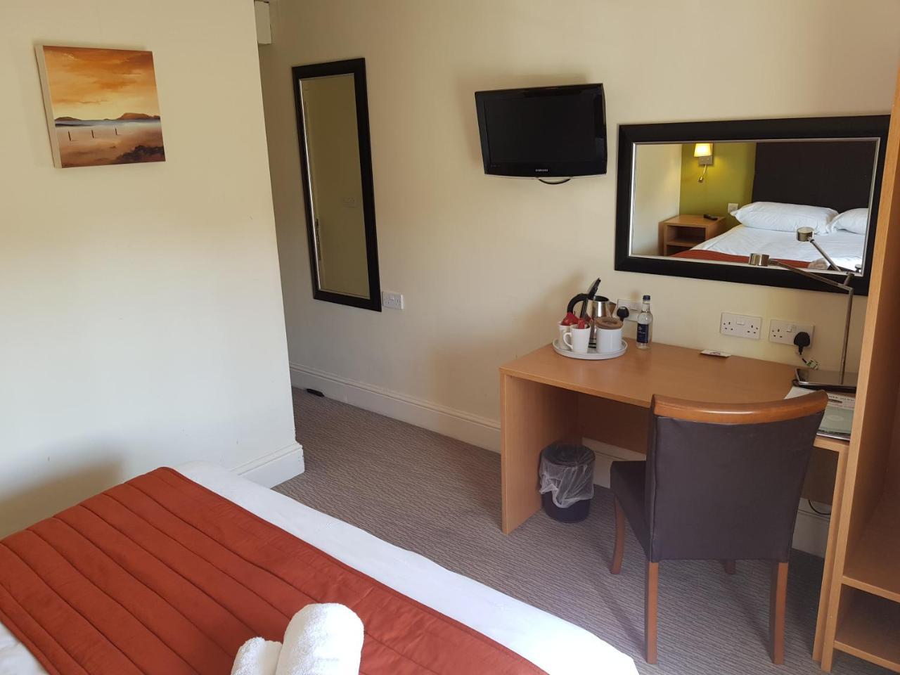 Rose And Crown Hotell Porthcawl Eksteriør bilde