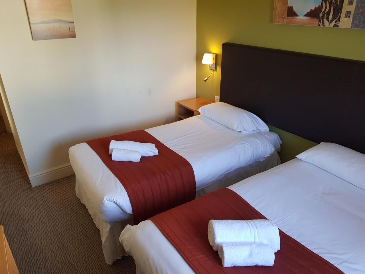 Rose And Crown Hotell Porthcawl Eksteriør bilde