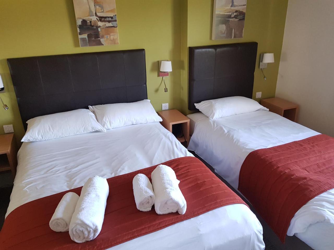 Rose And Crown Hotell Porthcawl Eksteriør bilde