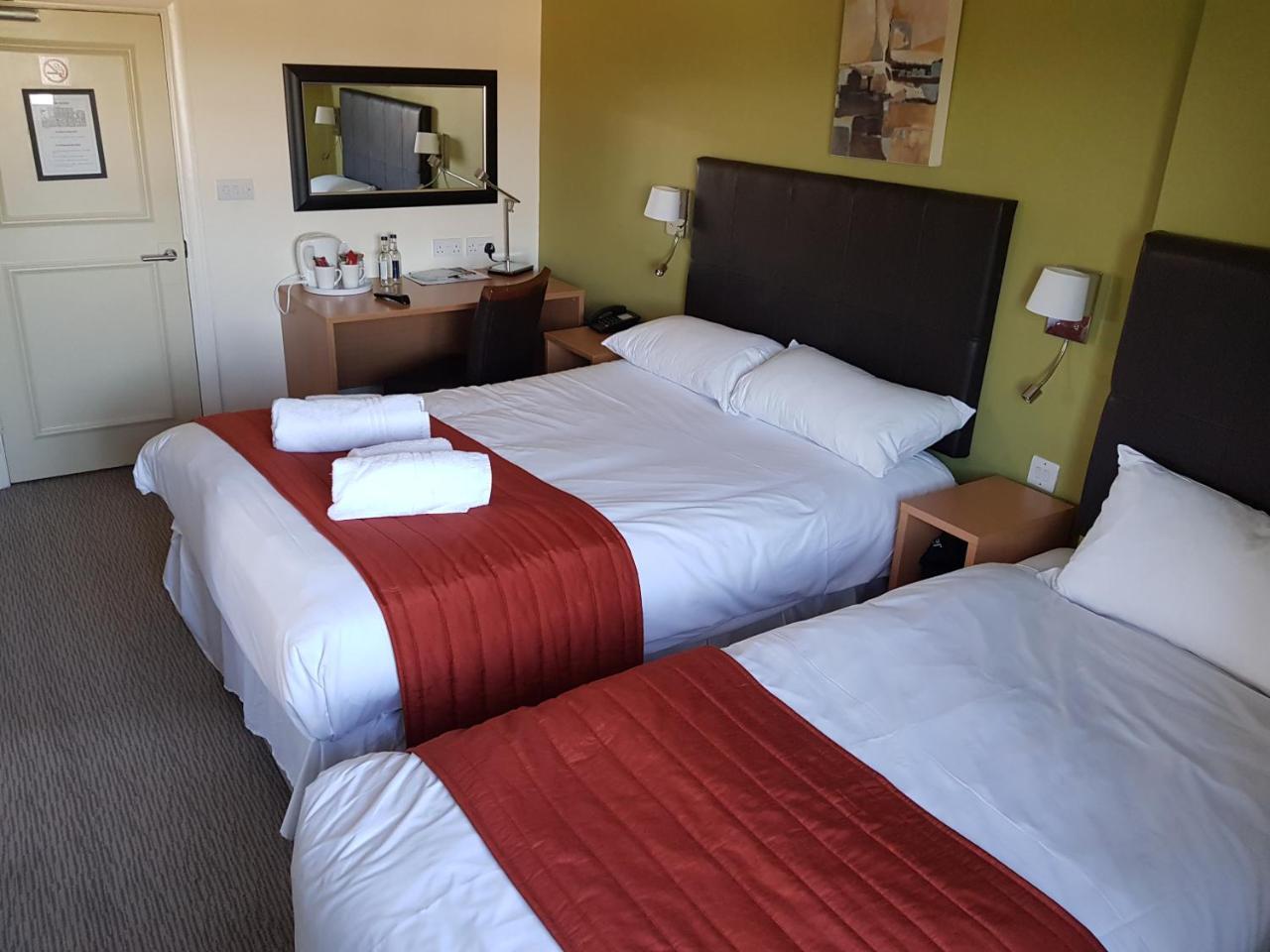 Rose And Crown Hotell Porthcawl Eksteriør bilde