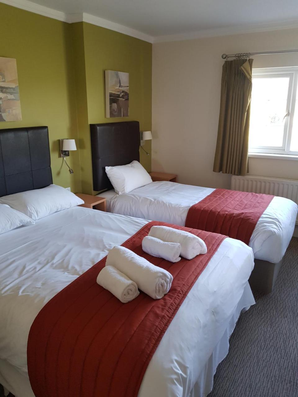 Rose And Crown Hotell Porthcawl Eksteriør bilde