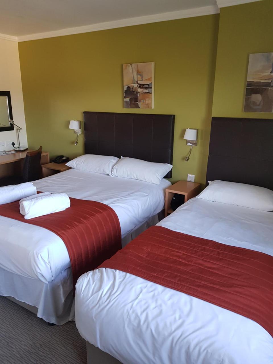 Rose And Crown Hotell Porthcawl Eksteriør bilde
